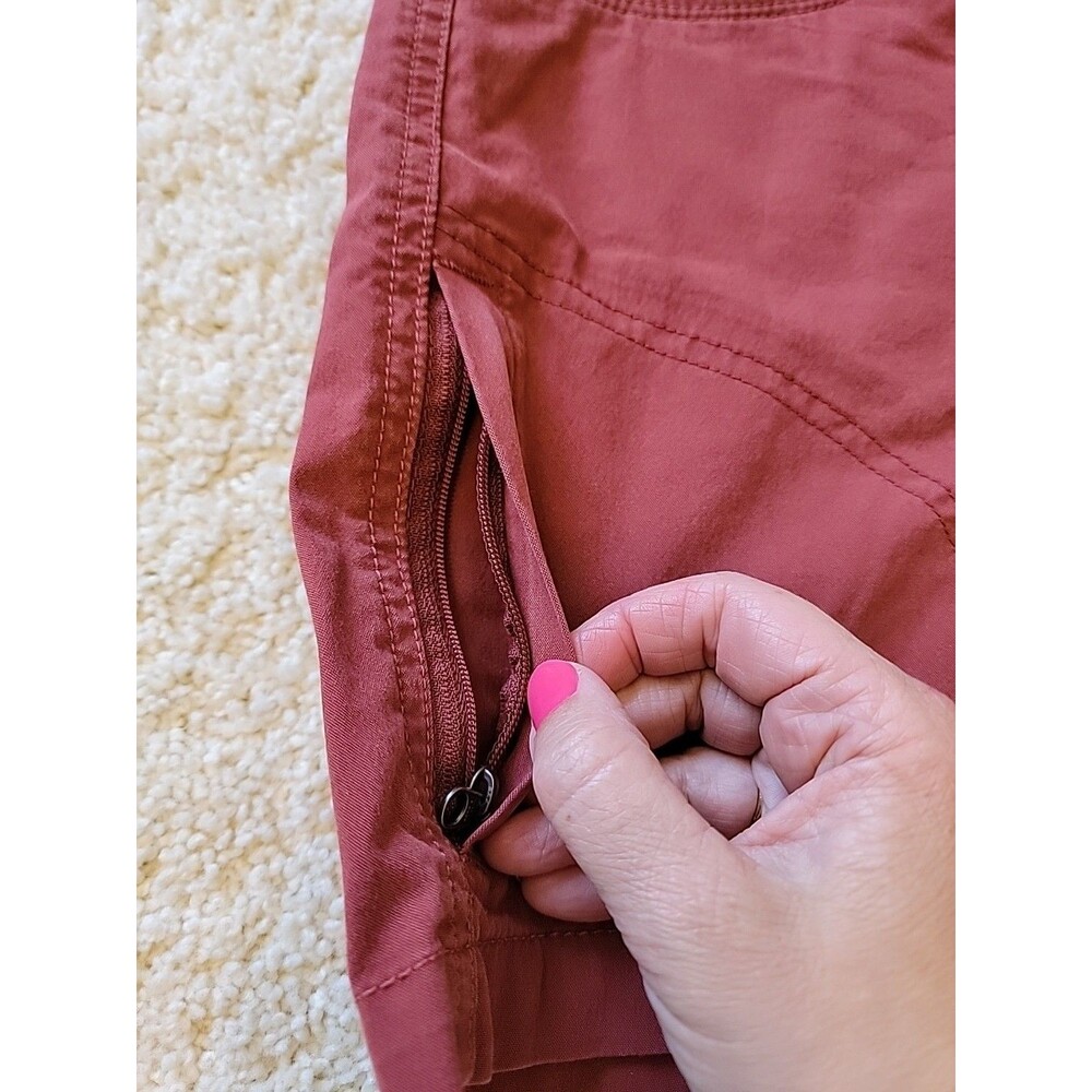 Kuhl Womens Shorts Size 8 Chino Maroon - Picture 3 of 8